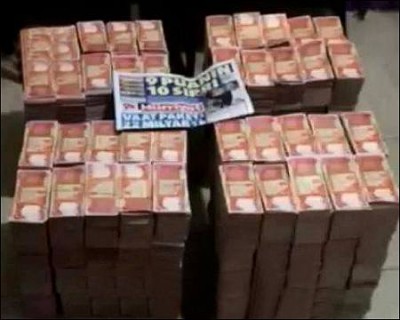 Photos show large alleged Kurdish stash of Iraqi dinars in Turkey. Photo: NRT