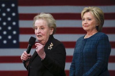 Former U.S. Secretary of State Madeleine Albright (L) introduces Democratic U.S. presidential candidate Hillary Clinton during a campaign stop at Rundlett Middle School in Concord, New Hampshire February 6, 2016. REUTERS/Adrees Latif - RTX25SCX