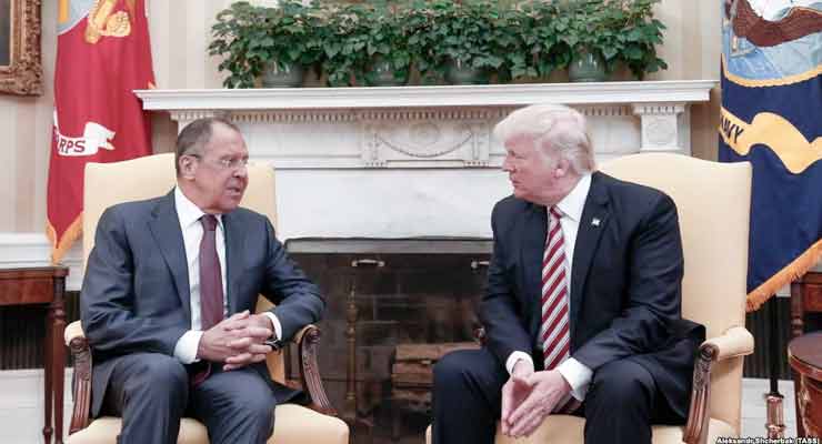 U.S. President Donald Trump (right) and Russian Foreign Minister Sergei Lavrov meet in the Oval Office for talks on May 10.