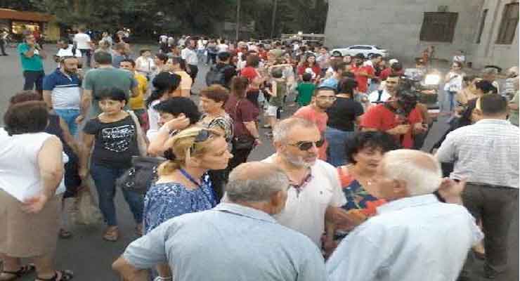 A march for the liberation of the armed commando of Sasna Tsrer