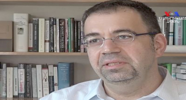 Daron Acemoglu, a well-known American economist of Armenian origin, 