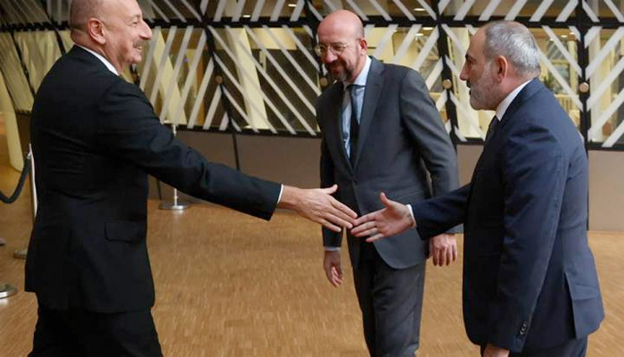 smiley-aliyev-greeted-his-turkish-agent-pashinyan-let-s-wait-for